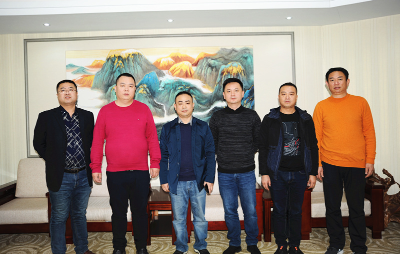 湖南太豐礦業(yè)集團(tuán)副總劉著輝一行蒞臨開(kāi)元集團(tuán)訪(fǎng)問(wèn)交流