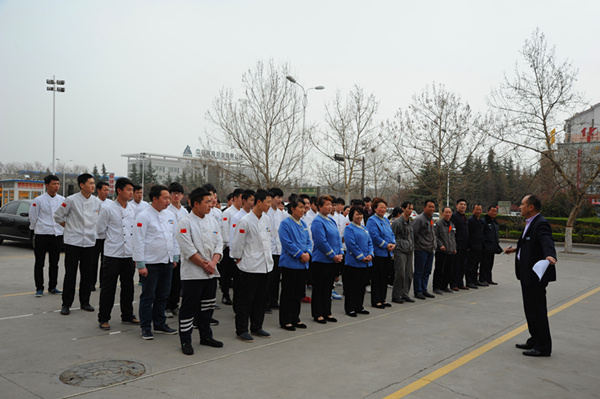 召開(kāi)春季運(yùn)動(dòng)會(huì)  迎接牡丹文化節(jié)