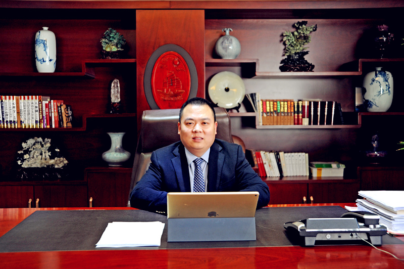 新時(shí)代，我們堅(jiān)定前行